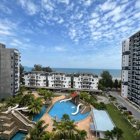 Swiss Garden Residence Pool Sea View Beach Resort Luxury Apartment & Family Suite Kuantan Esterno foto