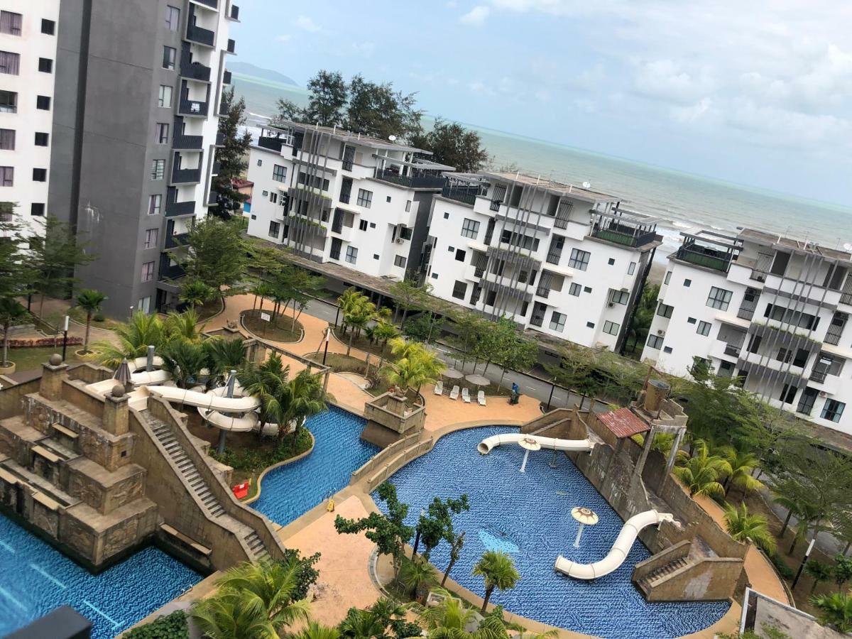 Swiss Garden Residence Pool Sea View Beach Resort Luxury Apartment & Family Suite Kuantan Esterno foto